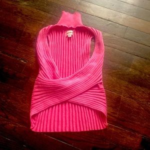 Pink going out top by Superdown